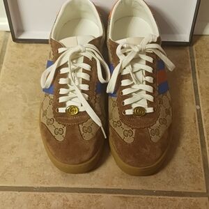 Men gucci seude sneakers